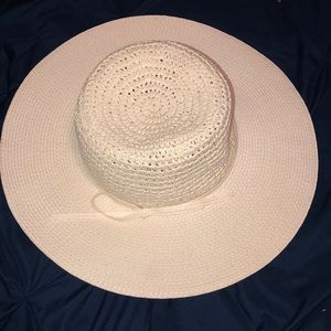 Pretty white straw hat